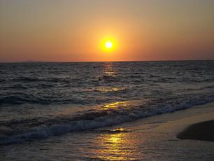 w_sea_and_sand_-3.jpg